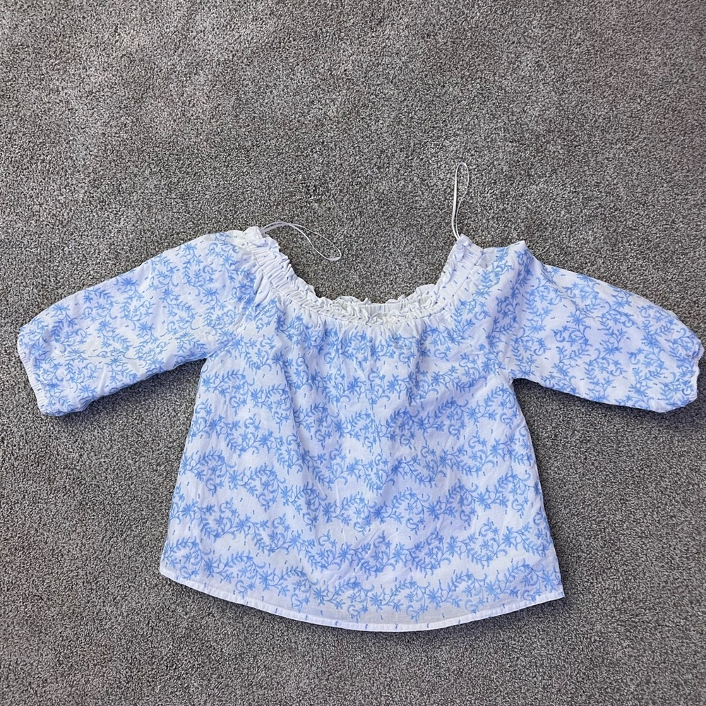 EMBROIDERED CROPPED BLOUSE